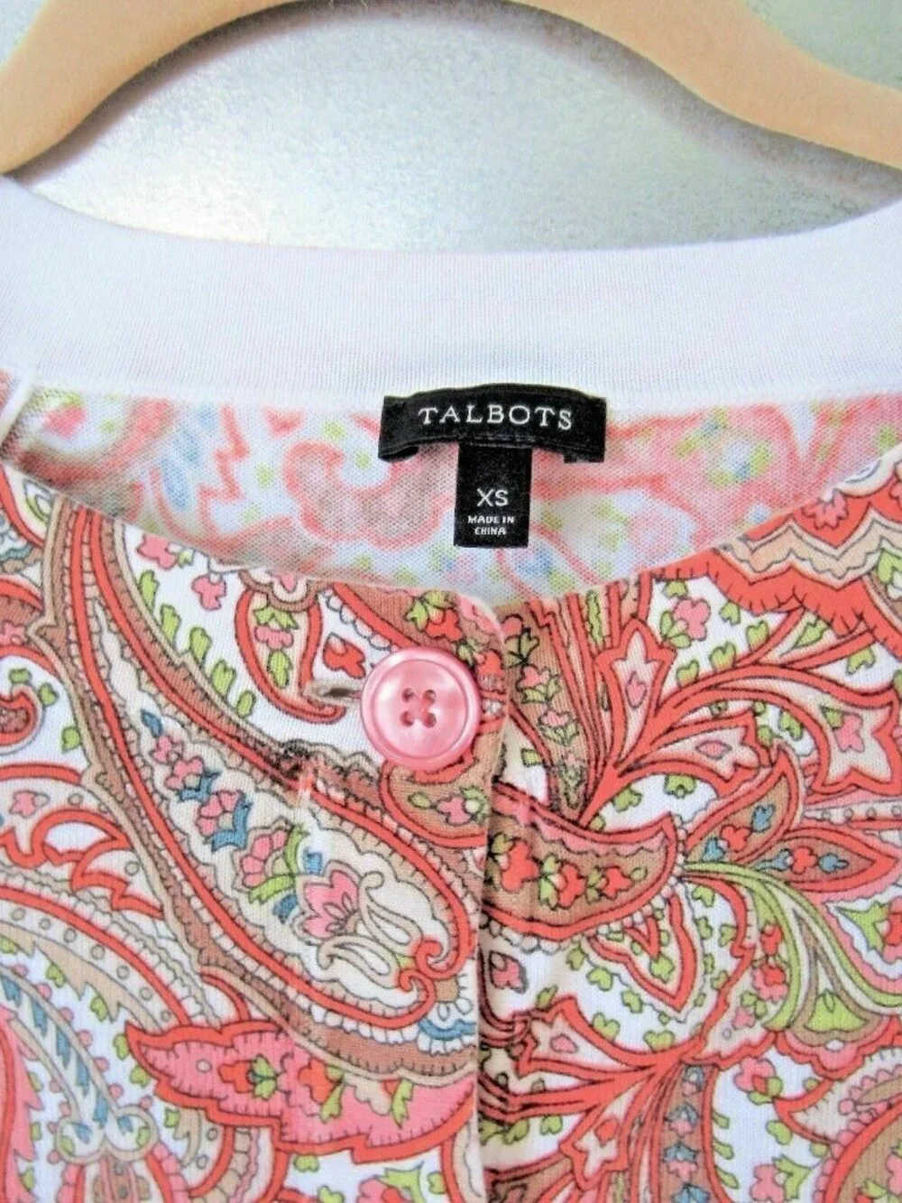 Talbots Paisley Cardigan Sweater Size XS - 3/4 Sleeves EUC Coral Rayon/Cotton - Picture 2 of 4